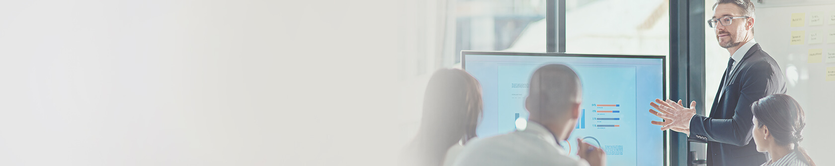 Miesięczne komentarze zarządzających