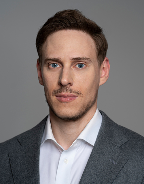 Tomasz Pawluć, CFA